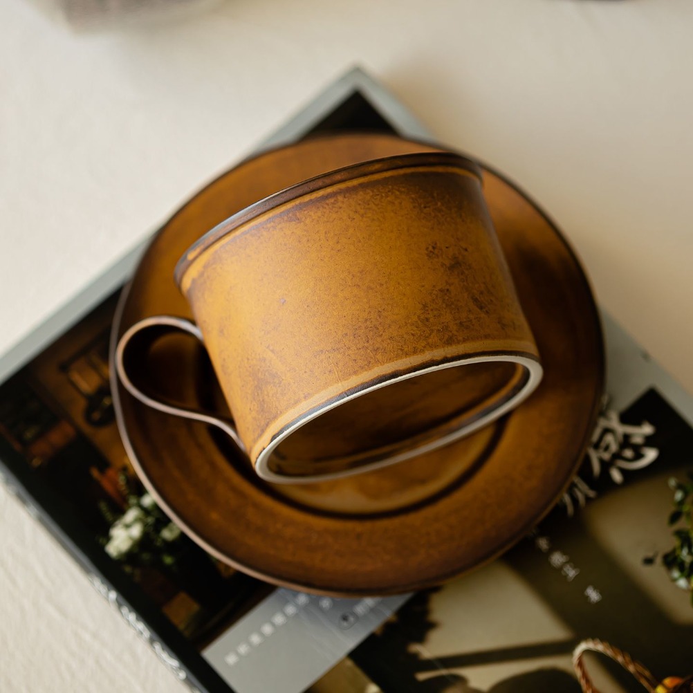 Ensemble tasse et assiette rét - Coffee Equipment Set avis et prix